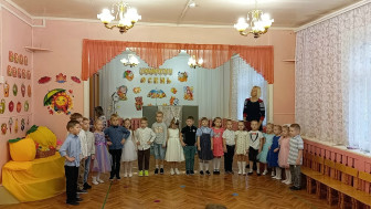 Осенний праздник в группе "Кораблик".